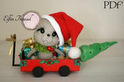 Marichi, the Chibi Christmas Mouse Amigurumi