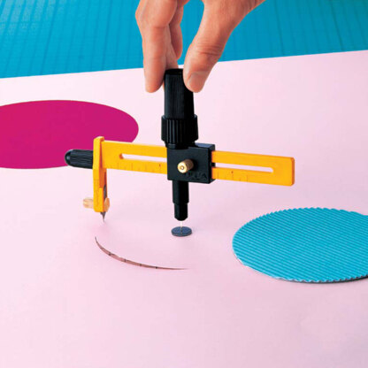Olfa Compass Cutter: 1cm to 22cm