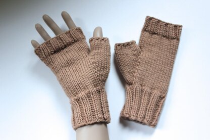 Amberley Fingerless Gloves - knitted in the round