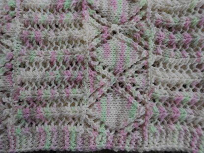 Diamonds in Harmony Cowl