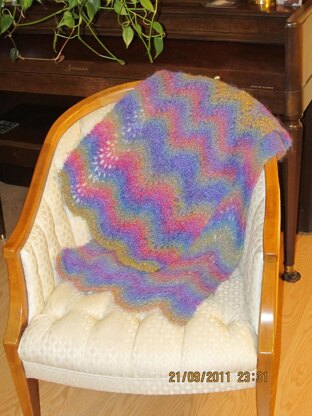 Maggie's Old Shale Shawl