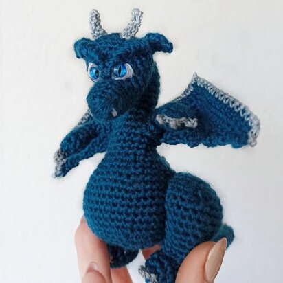 Crochet dragon amigurumi pattern