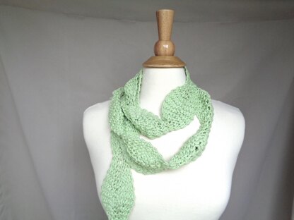 Scallop Leaf Scarf