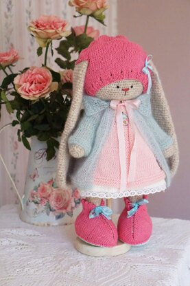 Doll Clothes, Knitting and Crochet Pattern - Standard Bunny's Outfit