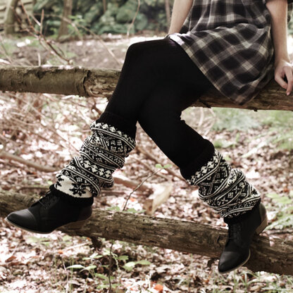 Debbie Bliss Legwarmers PDF