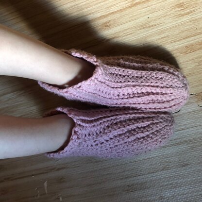 Super Easy Slipper Socks