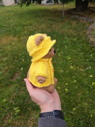Rainy Day Outfit & Bear