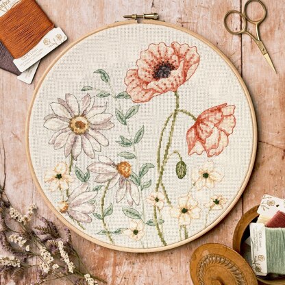 Anchor Linen Summer Meadow Cross Stitch Kit - 26 x 26 cm