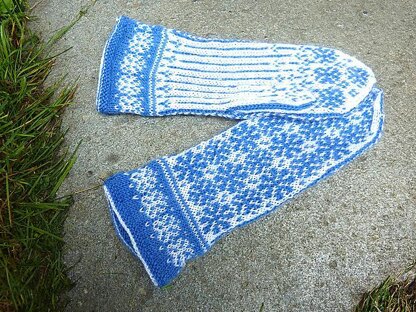 Snowflake Mittens