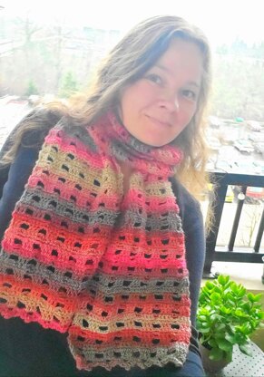 Soft Trellis Scarf