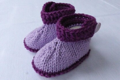 Strickanleitung Babyschuhe / Booties kombiniert mit Häkeln