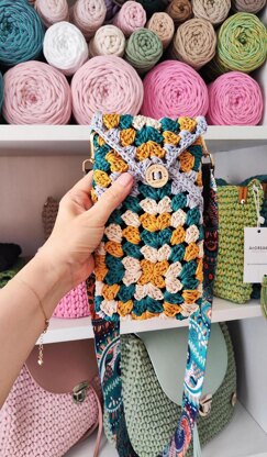 Oasis Pouch Bag