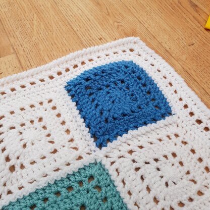 Switchy Filet Squares Blanket - UK Terms