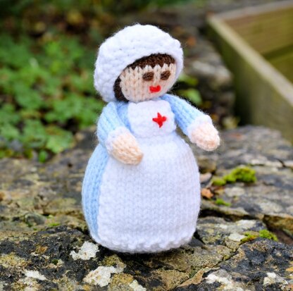 Miniature WWI Red Cross Nurse Doll Knitting Pattern - Toy Knitting Pattern