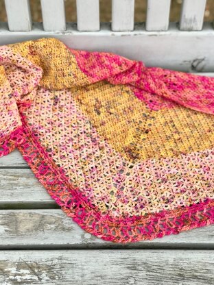 Fading Brightness Shawl