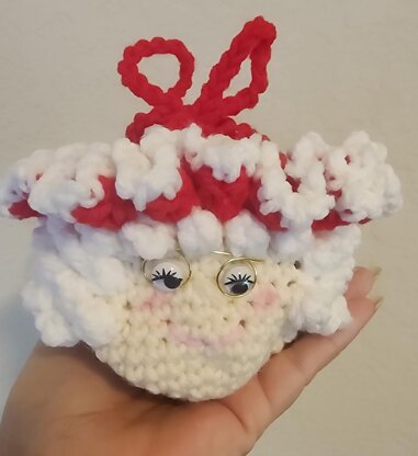 Mrs. Claus Gift Bag