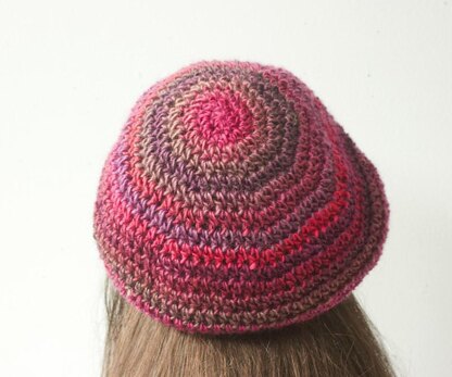 Beret with Bow Crochet Pattern