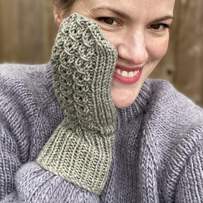 Kissing Gate Mittens