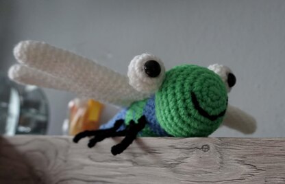 Amigurumi Häkelanleitung für die Libelle Bella ♥