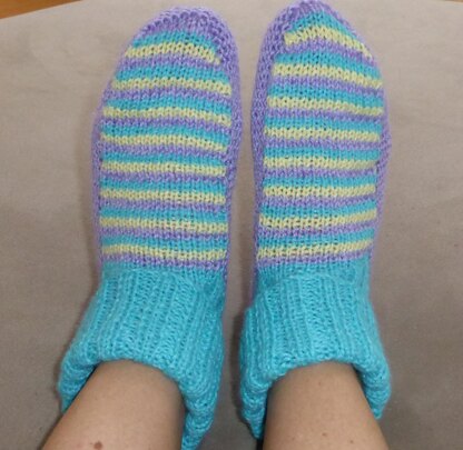 Saffron - 8ply striped slipper socks