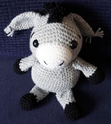 Amigurumi Häkelanleitung für Esel Elena