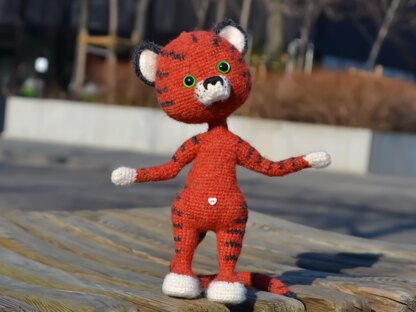 Crochet Pattern: Little Tigre toy PDF,