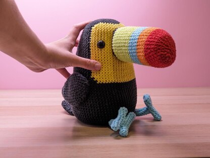 Amigurumi Toucan