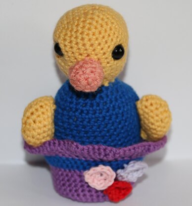 Easter Duckling in Hat