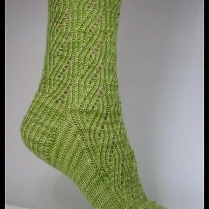 Green Goddess Socks - knitting pattern