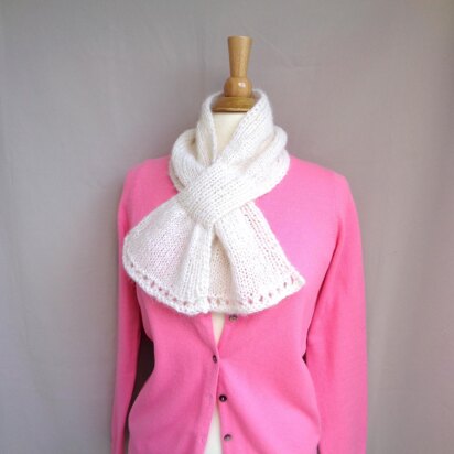 Cream Puff Keyhole Scarf