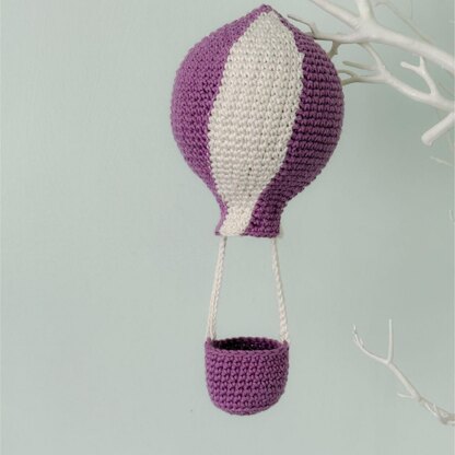 Lara Balloon - Up, Up and Away