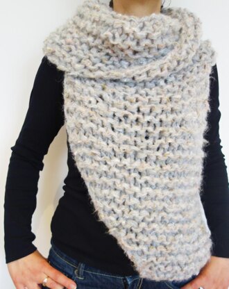 Easy Knit Katniss Cowl