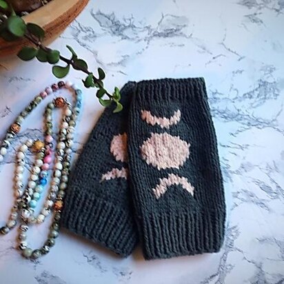 Moon Night Mitts