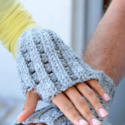 Knit look fingerless mittens (woman & man)