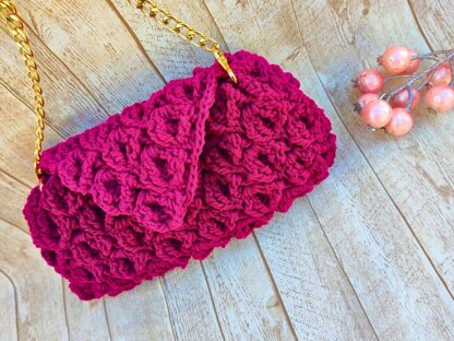3D Flower Baguette Bag3D Flower Baguette Bag Crochet Pattern | JAYG No-Sew Shoulder Bag