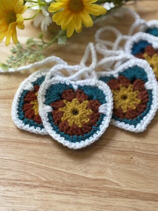 Radiating Love Bunting