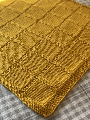 Chunky Simple Square Blanket