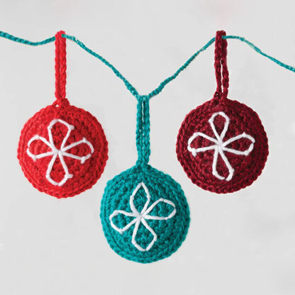 North Star Ornament in Caron Simply Soft - Downloadable PDF