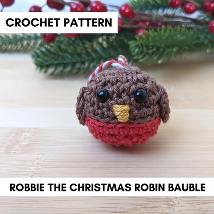 Christmas Robin Mini Crochet Bauble, Robbie the Christmas Robin Crochet Ornament