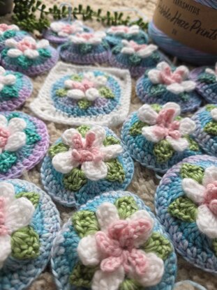 Soft Bundle of Blooms Baby Blanket
