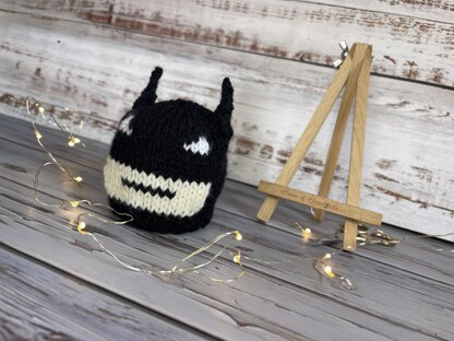 Batman Inspired Chocolate Orange Cover Knitting Pattern