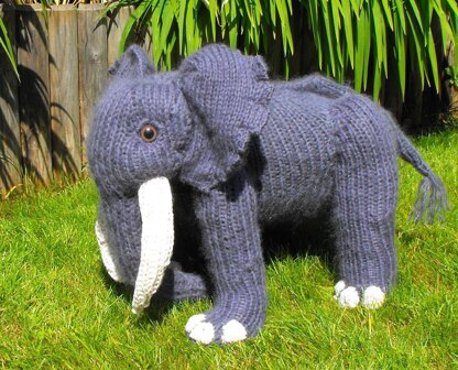 Engelbert Superfast Elephant