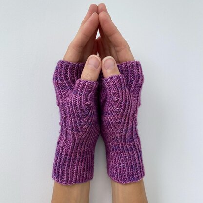 Cyclamen Mitts