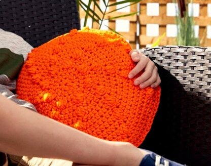 Bobble Go Round Crochet Pillow in Bernat Maker Outdoor - Downloadable PDF