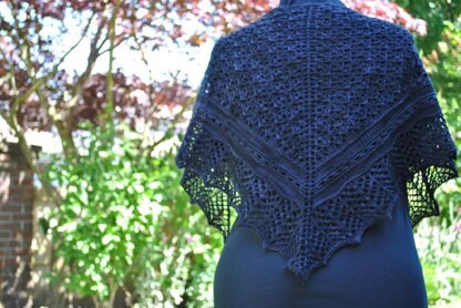 Amberwell shawl