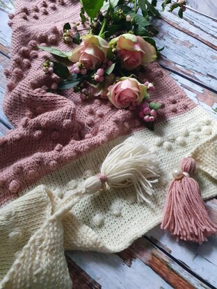 Strawberries & Cream Shawl