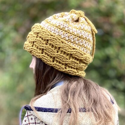 Amber cable hat/cowl