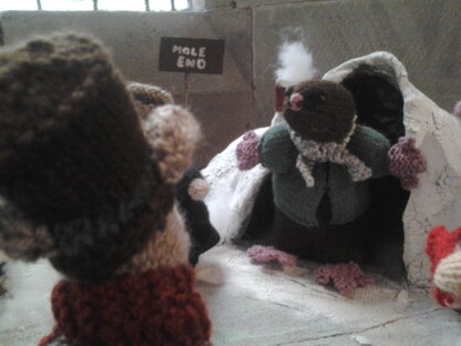 The Mole and the Rat welcome carol singers