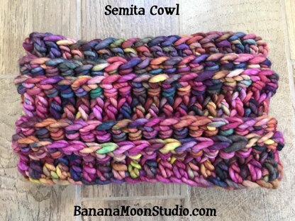 Semita Cowl