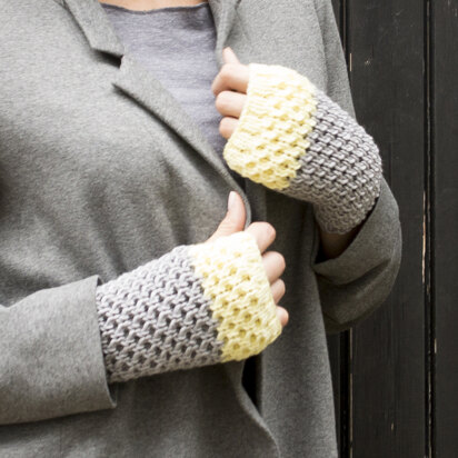 "Elika Wristwarmers" - Wristwarmers Knitting Pattern in MillaMia Naturally Soft Aran